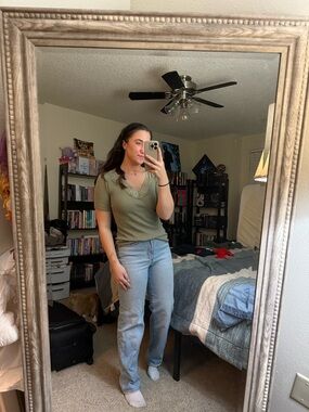 Universal Thread Olive Lace-Trim Short Sleeve Tee